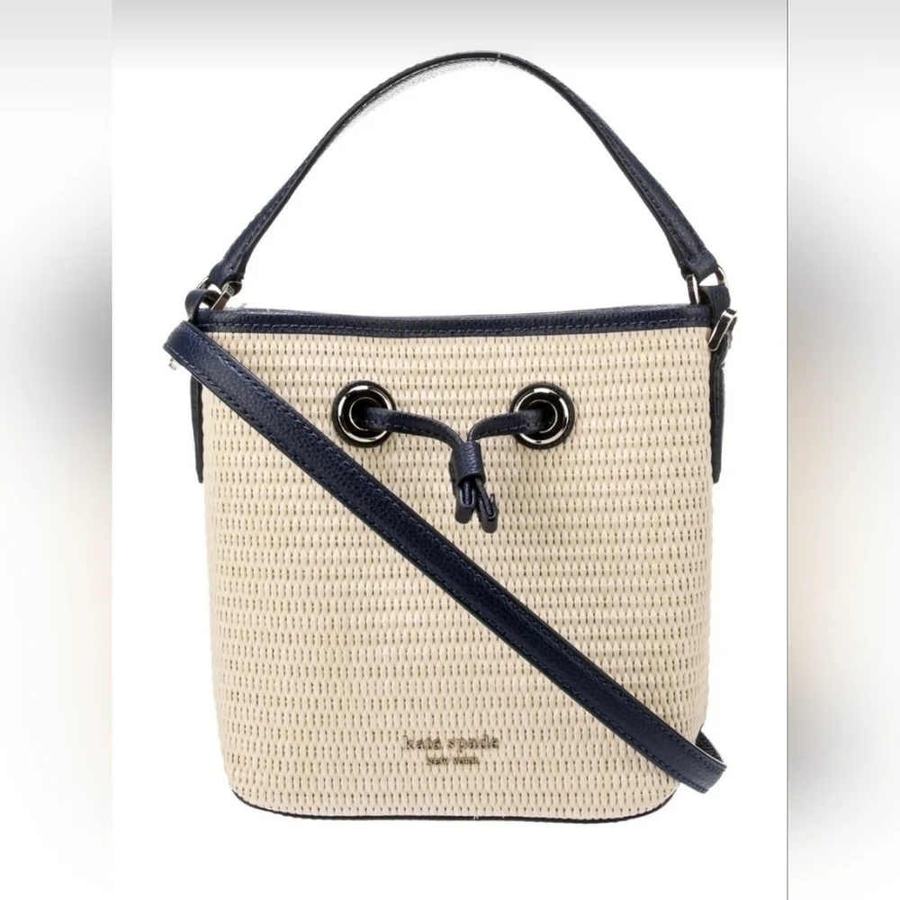 Kate spade Eva  Straw Small Bucket bag.